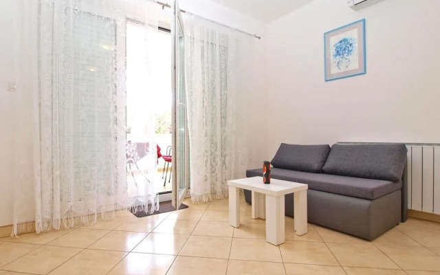 Apartment 1406 (No Front Desk,Contact The Property Five Days In Advance)