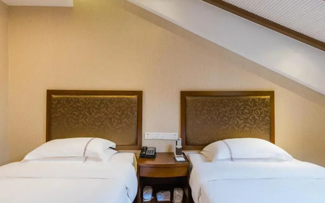 Sanqingshan Boutique Hostel
