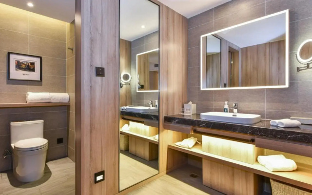 Atour Hotel Jinma Road Development Zone Dalian