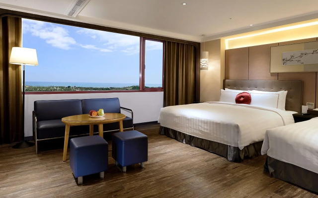 Shiny Ocean Hotel