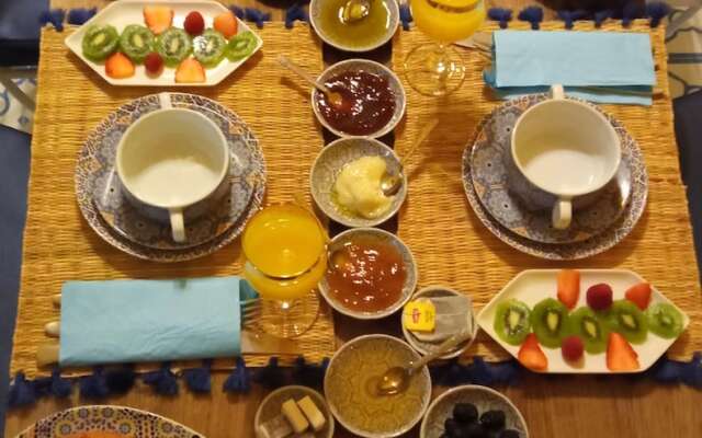 Riad Heklek- Ouarzazate Breakfast Included