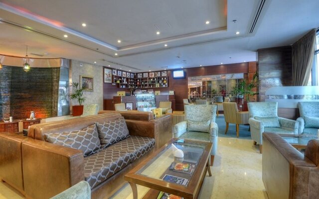 Отель Golden Tulip Al Barsha