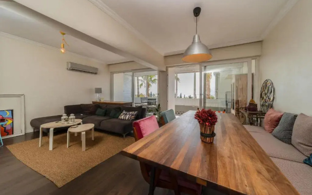 Central Flat with Great View in Muratpasa Antalya