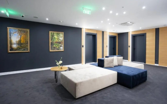 Blue Star Luxury Hotel