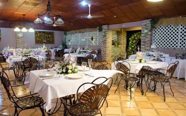 Kemael Hotel