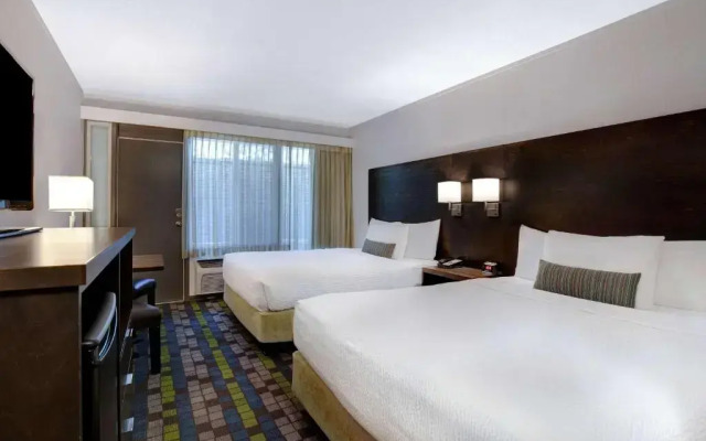Victoria Airport/Sidney Travelodge