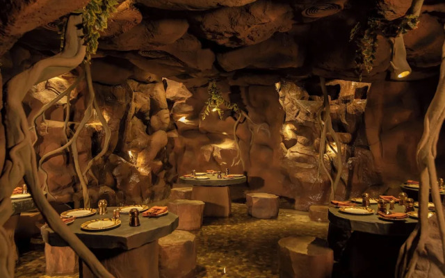 The President Hotel Kumara Park