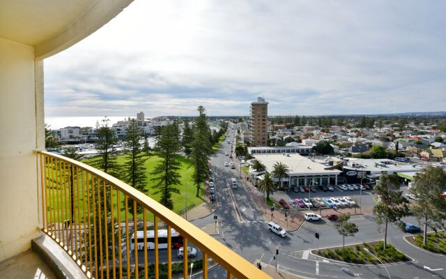 Atlantic Tower Motor Inn