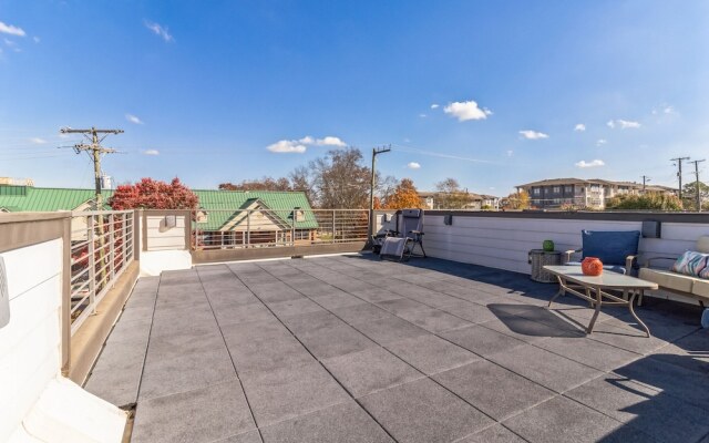 Old Hickory Rooftop Oasis