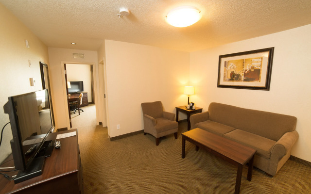Holiday Inn Express Hotel & Suites WHITECOURT by IHG