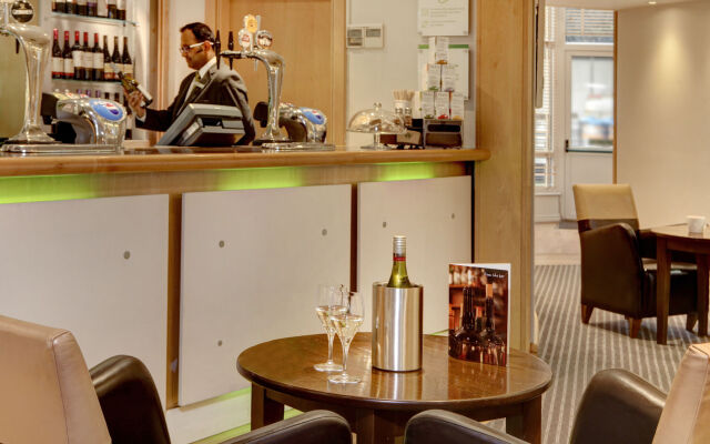 Holiday Inn Basingstoke by IHG