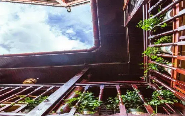 Yayuan Bieyuan Hostel