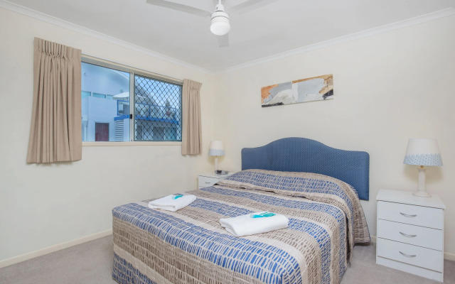 Surfers Beach Resort One