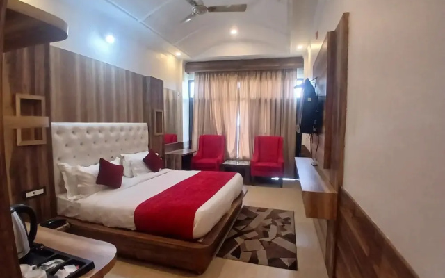 Hotel Grand Hill