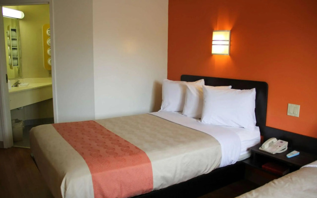 Motel 6 Milan, OH - Sandusky