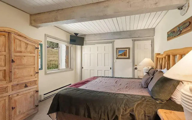 The Enclave at Snowmass by Frias