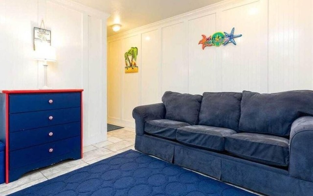 Castaways by Meyer Vacation Rentals