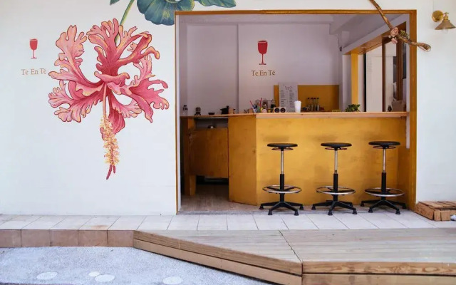 Te en Té Tea &Floriage Hostel