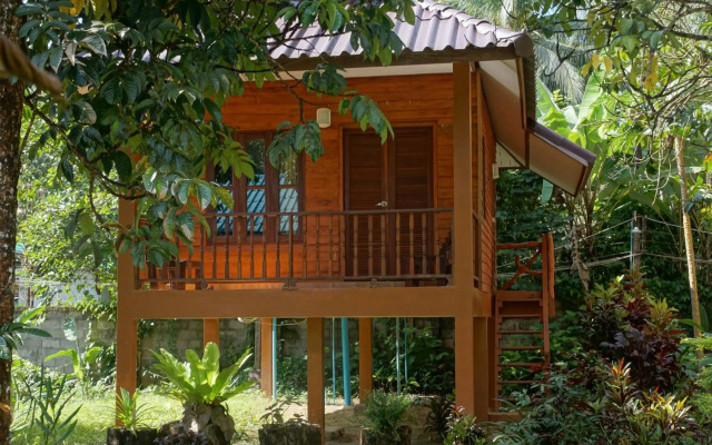 Tree Top River Huts