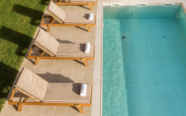 Makris Luxury Rooms