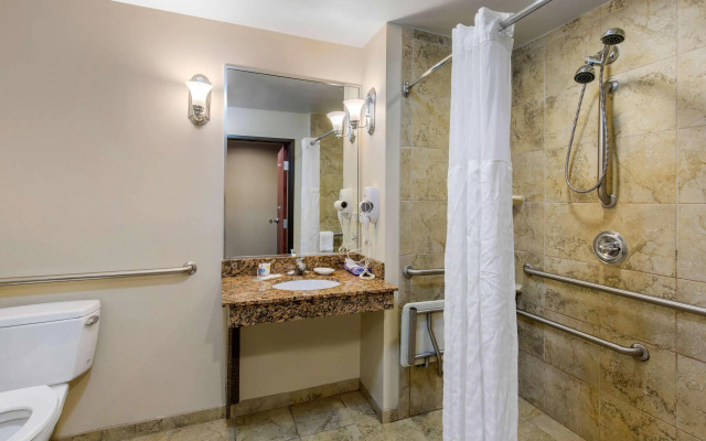 Comfort Suites Seaford