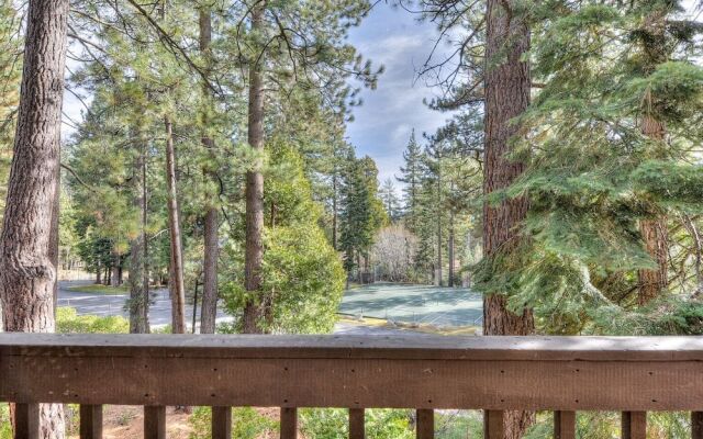 Lake Forest Villa Patio w/ BBQ