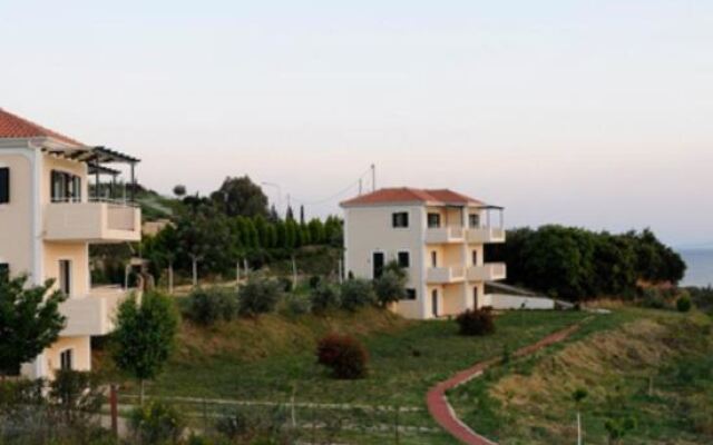 Emilios Villas