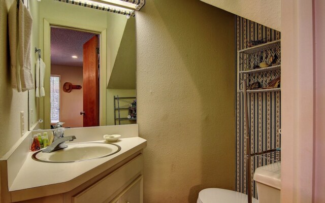 Blue Diamond Retreat