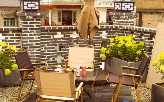 Sanyuan Qishe Homestay (Tingzhou Ancient City Sanyuan Pavilion)