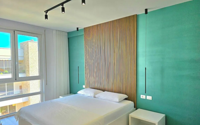 Aqua Bliss Apartment