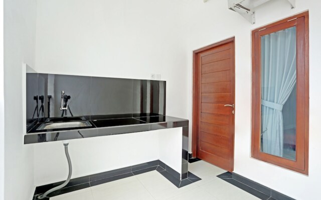 OYO 90859 Cahaya Guest House