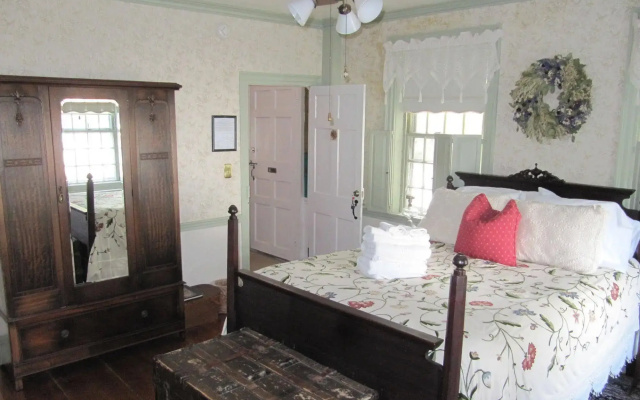 Williams Grant Inn Bed and Breakfast