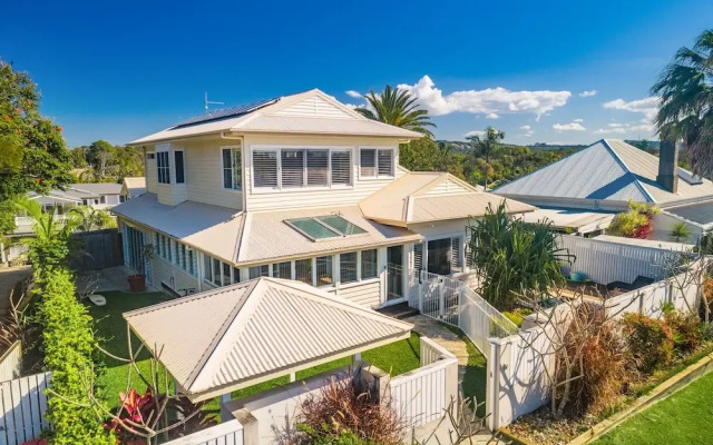 Your Luxury Escape - Away on Seaview