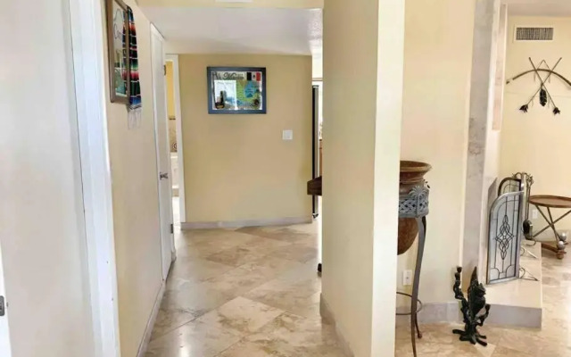 Ultimate Backyard-Pool/Spa. Slide. Lakeview. Ball