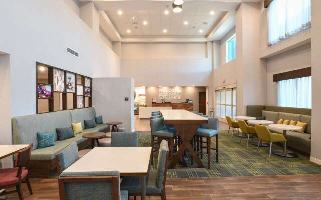 Hampton Inn & Suites Cincinnati Liberty Township