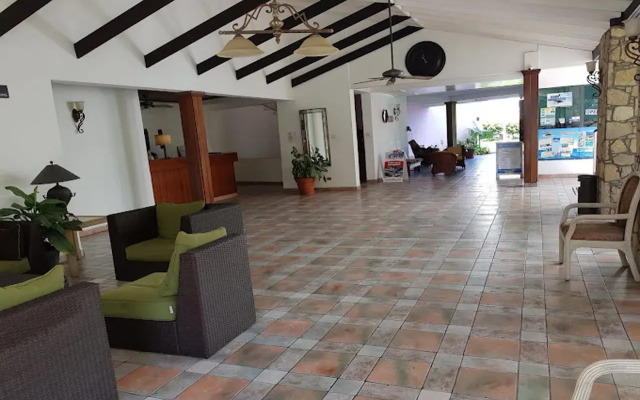 Allamanda Beach Hotel