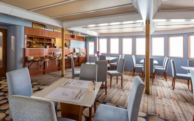 Grand Jules Boat Hotel Budapest