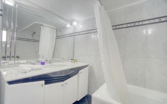 Stylish, Cozy 2-BDR Flat in Andros Town