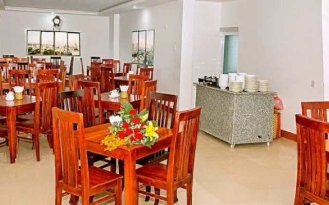 Golden Tulip Hotel