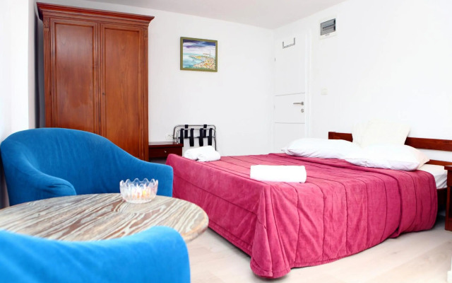 Piran 1st May Apartment