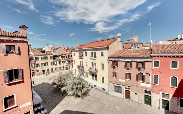 Ca' Lucia Bright Apartment in Venice