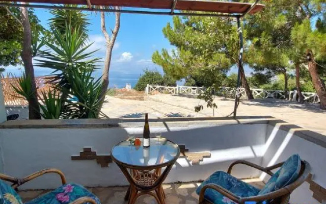 Apartment 800m from Koumeika, Samos