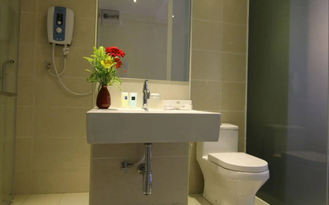 Sunbow Hotel Residency