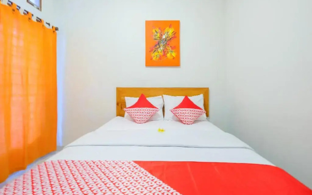 OYO 960 Kost & Homestay 911