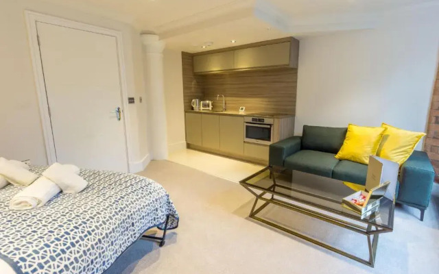 Riverside Studio Apartments Close To City Centre