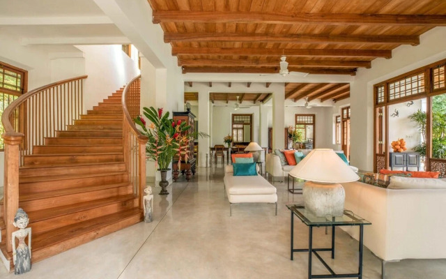 Luxurious 07 Bedroom Hilltop Villa With Private Gym