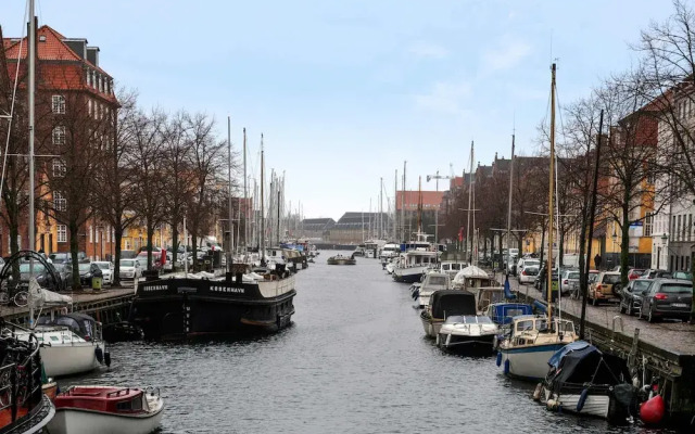 The Apartment Upstairs Canal Penthouse in Copenhagen