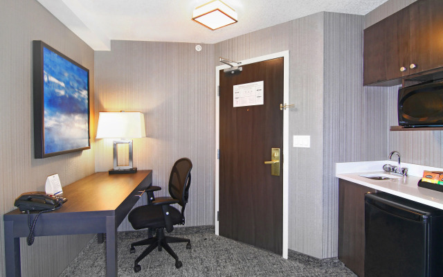 Holiday Inn Express Hotel & Suites Calgary by IHG