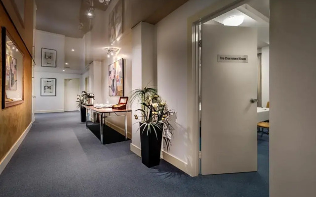 Best Western Plus Travel Inn Hotel