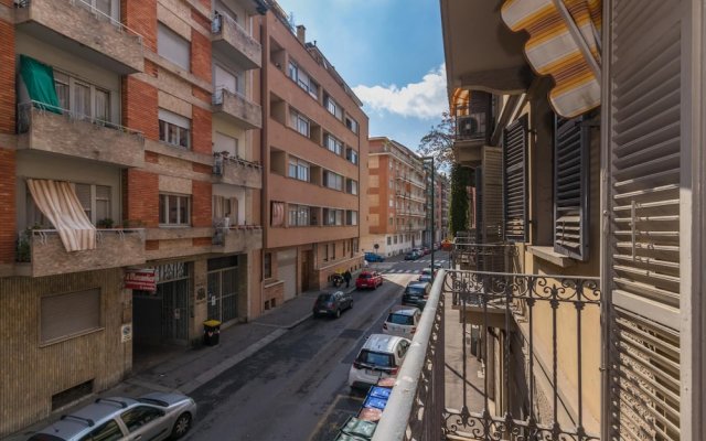Appartamento in Piazza Adriano in Zona Cenisia